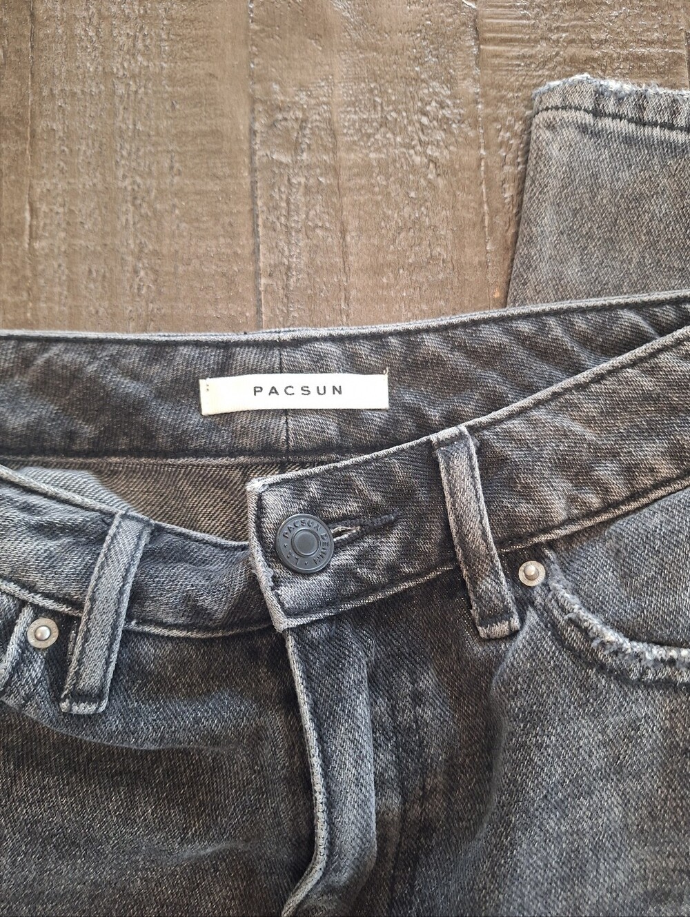 PacSun - Picture 2 of 4